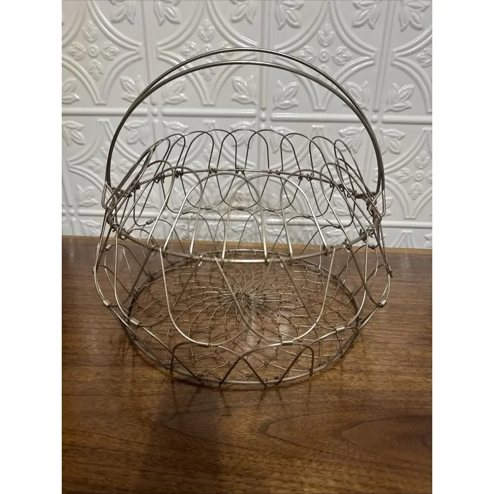 Vintage Style Wire Egg Basket Fruit Bowl Primitive Farmhouse Decor Metal Handle